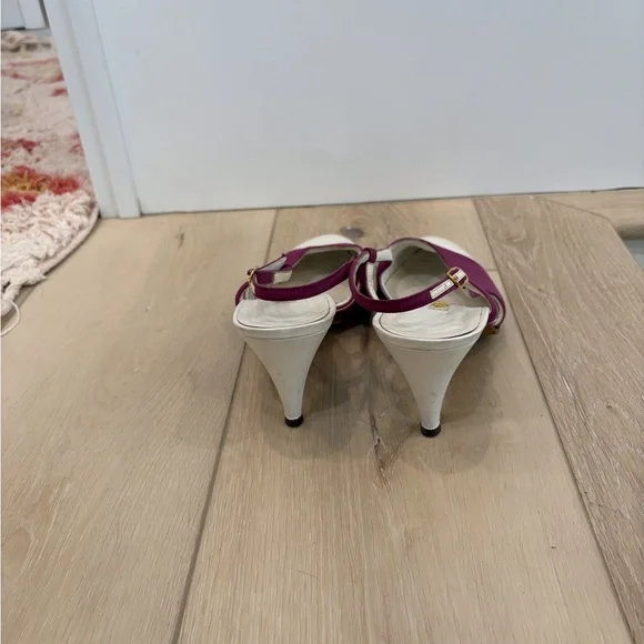 Vintage Gucci Purple and White Slingback Heels - Picture 4 of 8